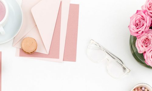 still-life-of-fashion-woman-objects-on-white-PBUCTXH.jpg